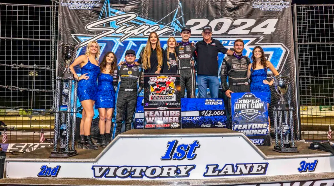 Corey Day Triumphs at Super Dirt Cup Finale, Makes History